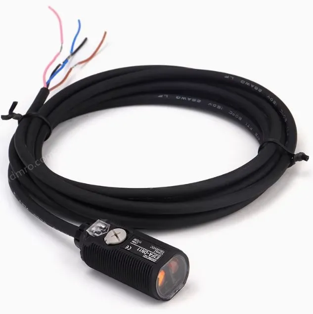 Domenzi Cable type Diffuse reflection photoelectric switch,10-30VDC 3-wire proximity switch E3FA-DP13