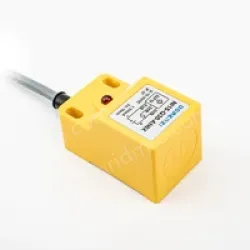 Rectangle Inductive proximity switch NI15-Q30-AP6X